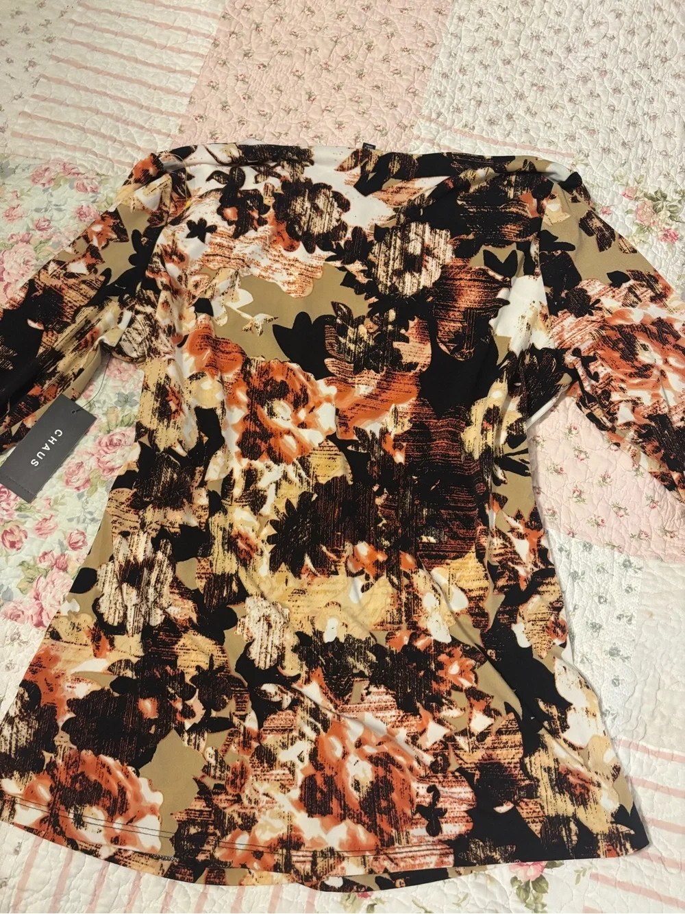 Chaus elegant twist